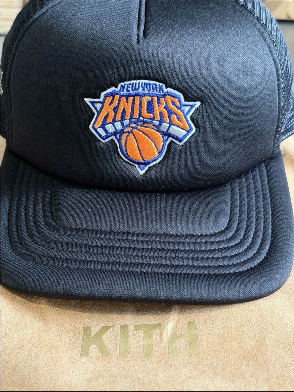Kith & '47 for New York Knicks Satin Franchise Fitted Trucker Hat Black M  7 1/8